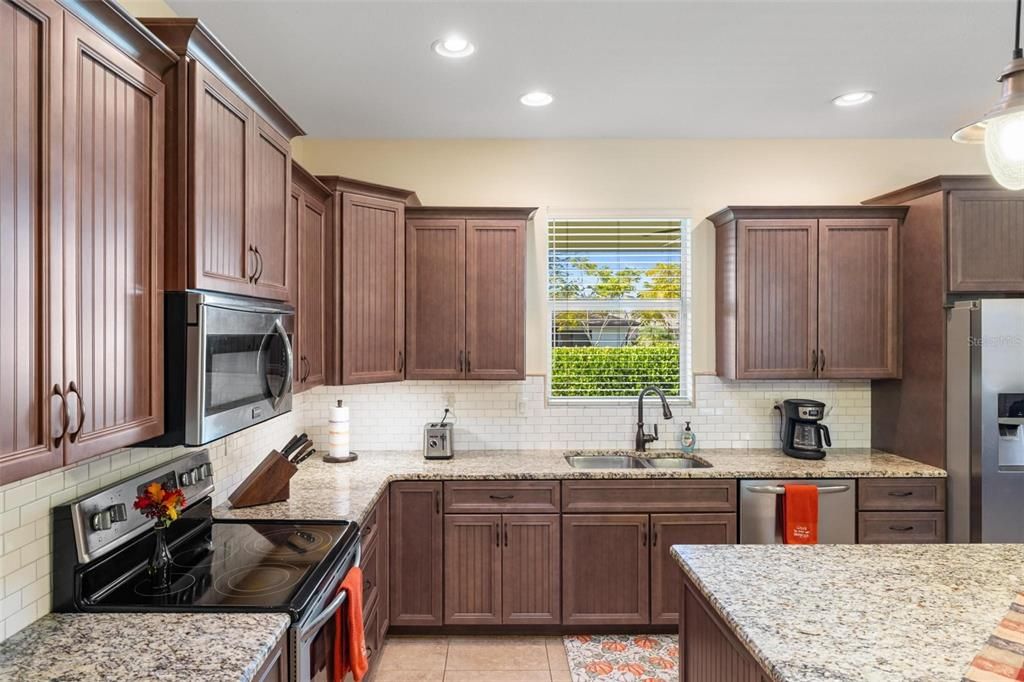 待售: $305,000 (3 贝兹, 2 浴室, 1608 平方英尺)