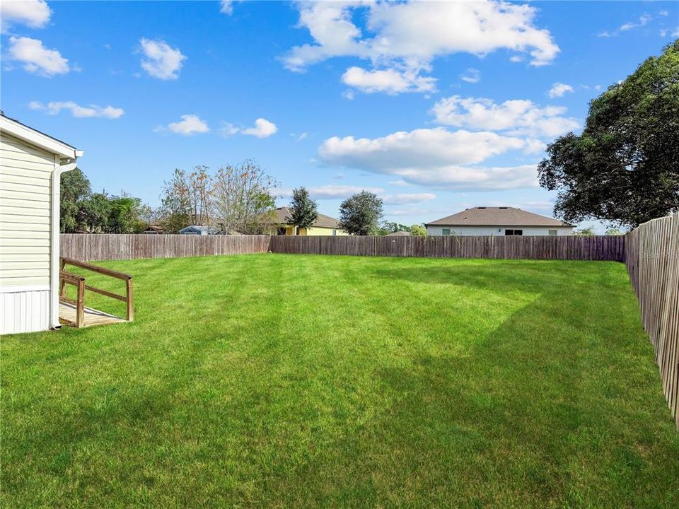 For Sale: $215,000 (3 beds, 2 baths, 1080 Square Feet)