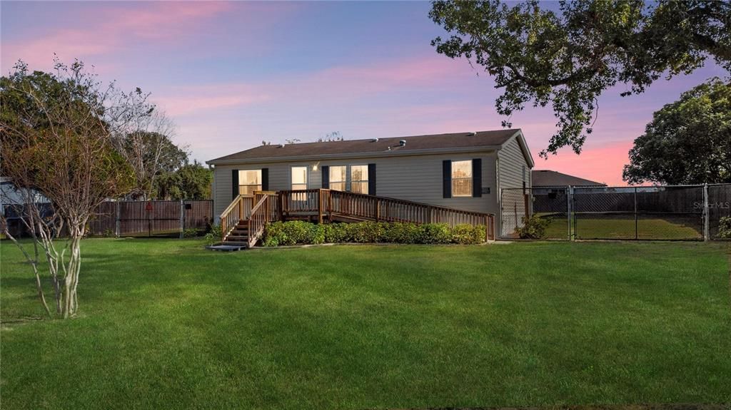 For Sale: $215,000 (3 beds, 2 baths, 1080 Square Feet)