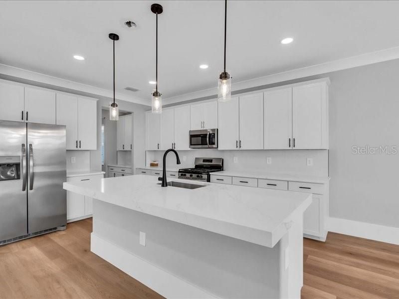 For Rent: $7,000 (4 beds, 3 baths, 2725 Square Feet)