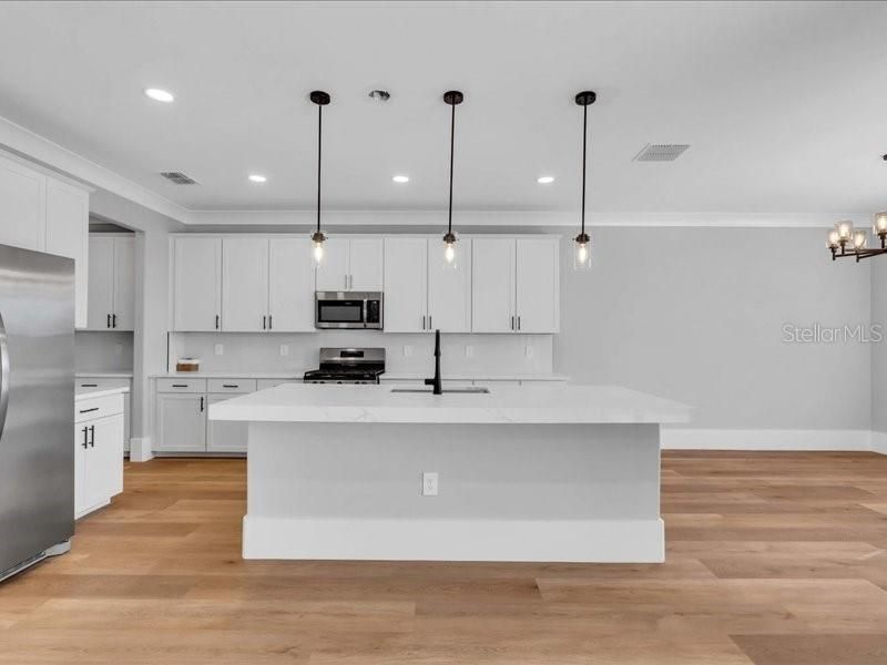 For Rent: $7,000 (4 beds, 3 baths, 2725 Square Feet)