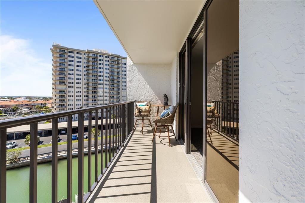 En Venta: $699,000 (2 camas, 2 baños, 1364 Pies cuadrados)