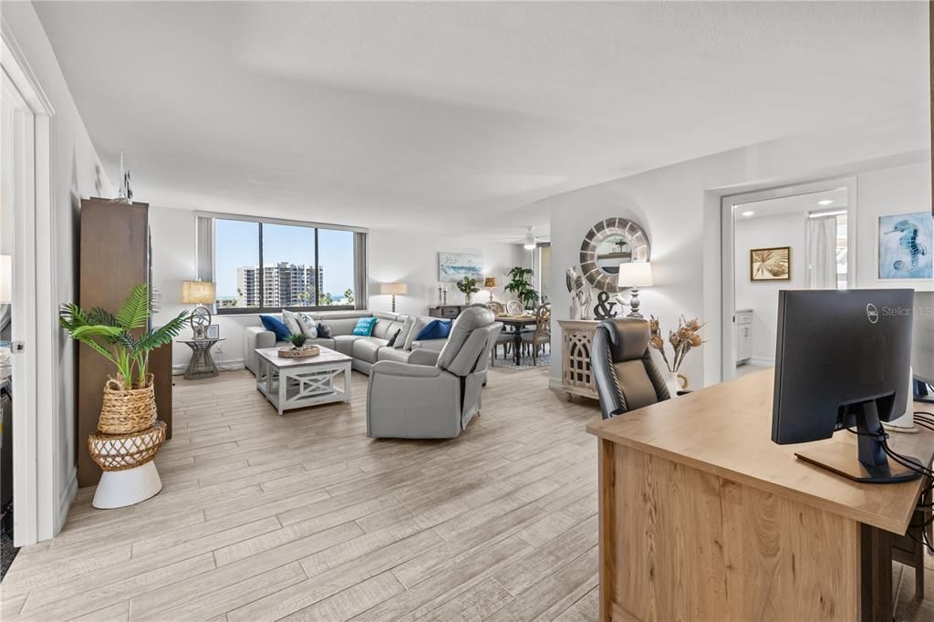 En Venta: $699,000 (2 camas, 2 baños, 1364 Pies cuadrados)