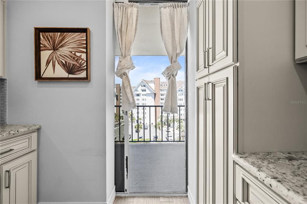 En Venta: $699,000 (2 camas, 2 baños, 1364 Pies cuadrados)