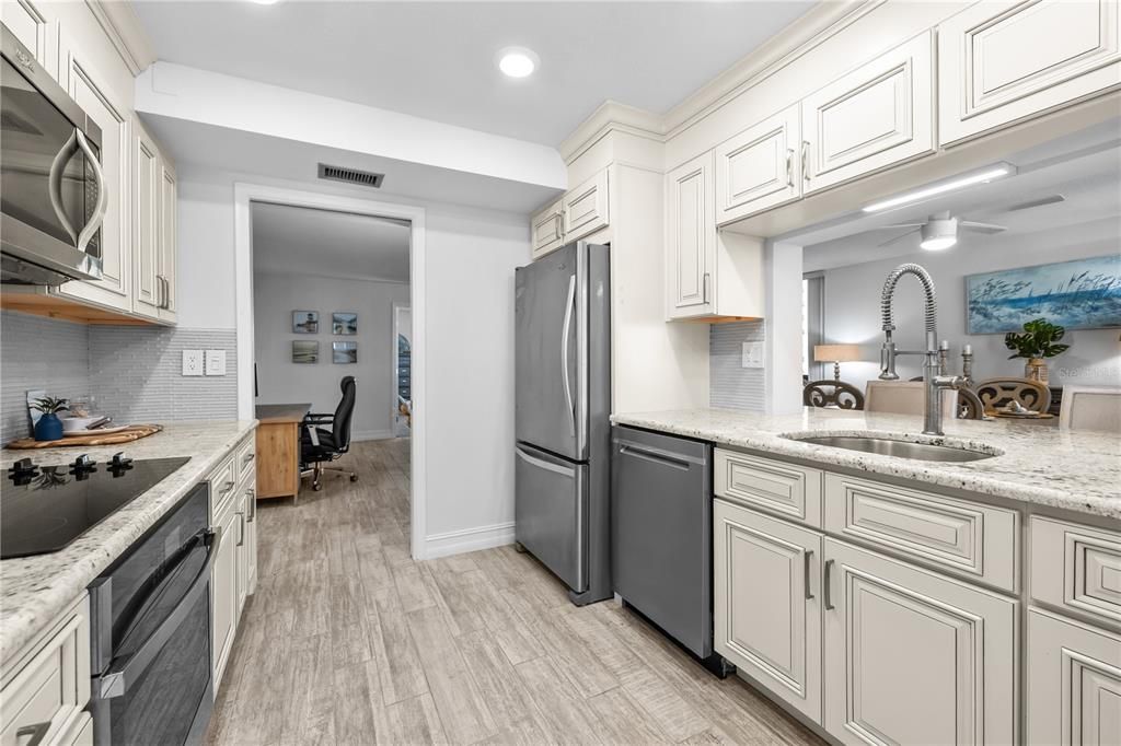 En Venta: $699,000 (2 camas, 2 baños, 1364 Pies cuadrados)