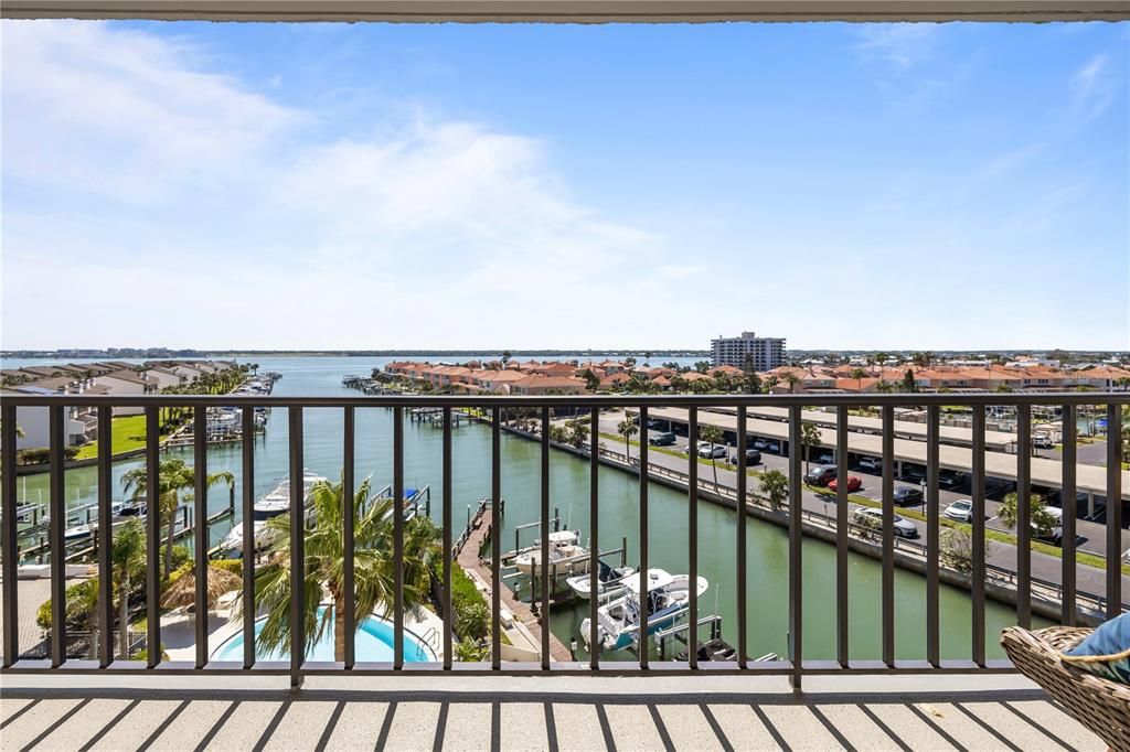 En Venta: $699,000 (2 camas, 2 baños, 1364 Pies cuadrados)