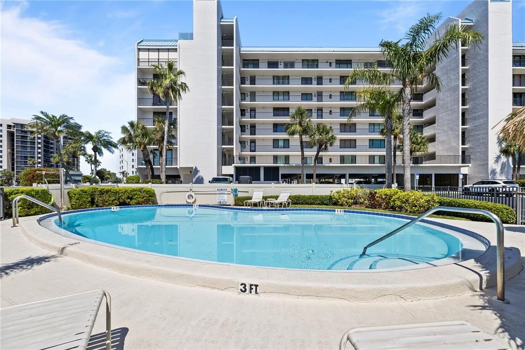 En Venta: $699,000 (2 camas, 2 baños, 1364 Pies cuadrados)