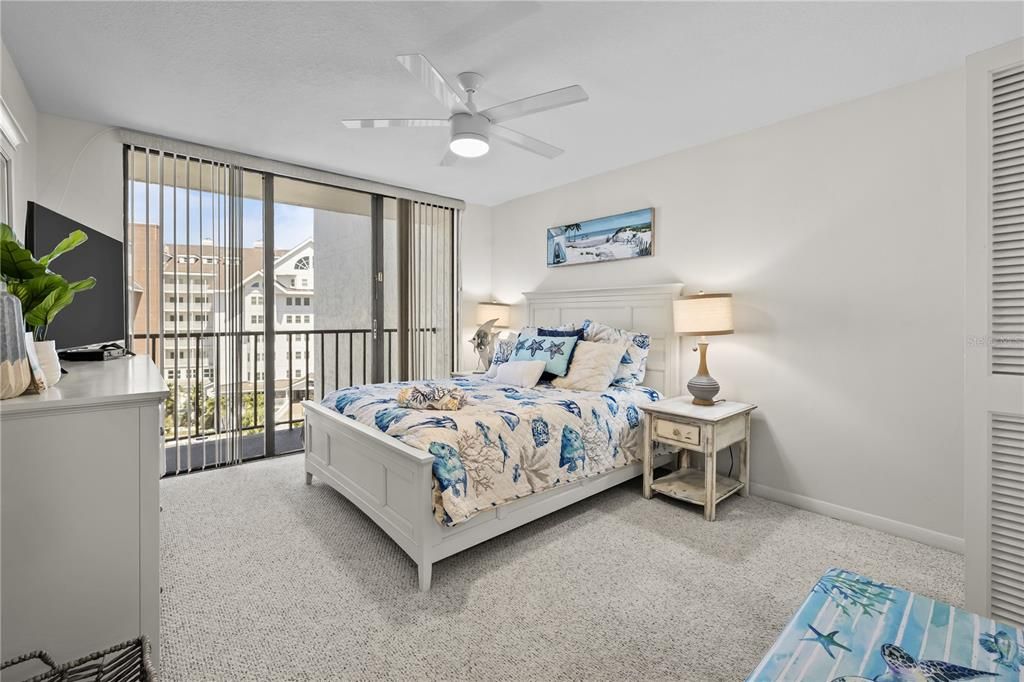 En Venta: $699,000 (2 camas, 2 baños, 1364 Pies cuadrados)