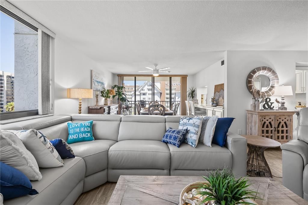 En Venta: $699,000 (2 camas, 2 baños, 1364 Pies cuadrados)