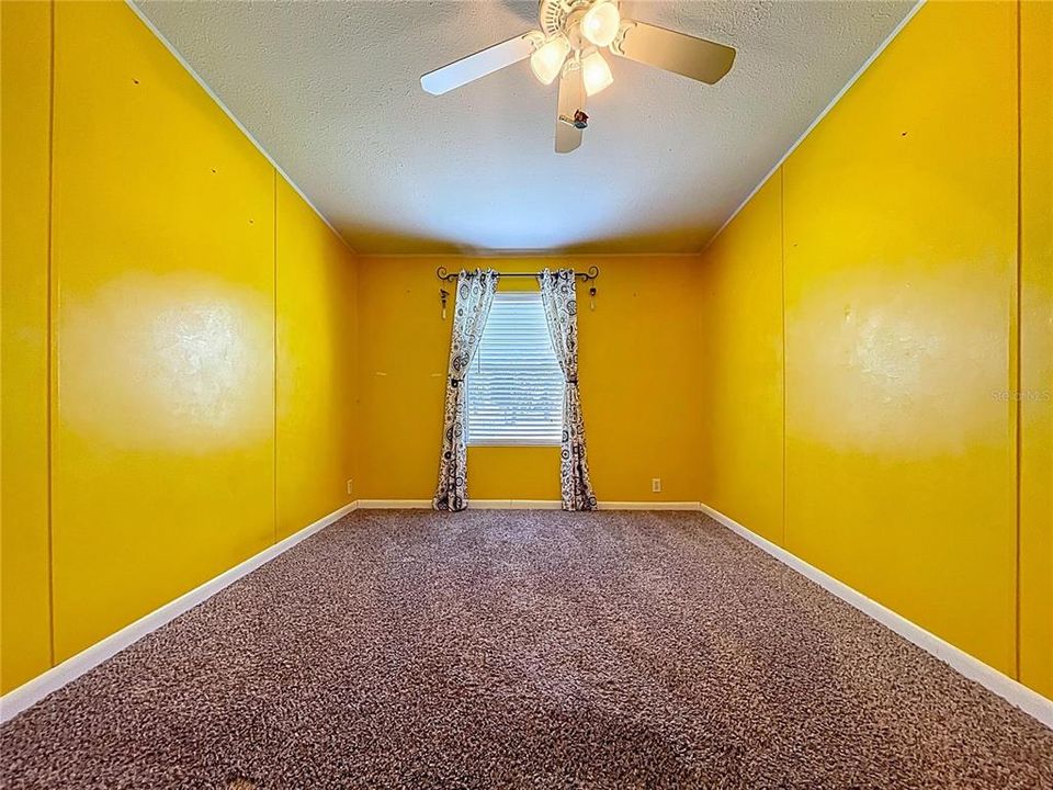 En Venta: $450,000 (4 camas, 2 baños, 2280 Pies cuadrados)