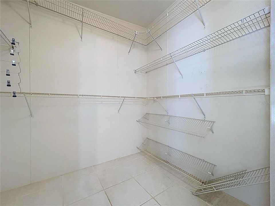 En Venta: $450,000 (4 camas, 2 baños, 2280 Pies cuadrados)