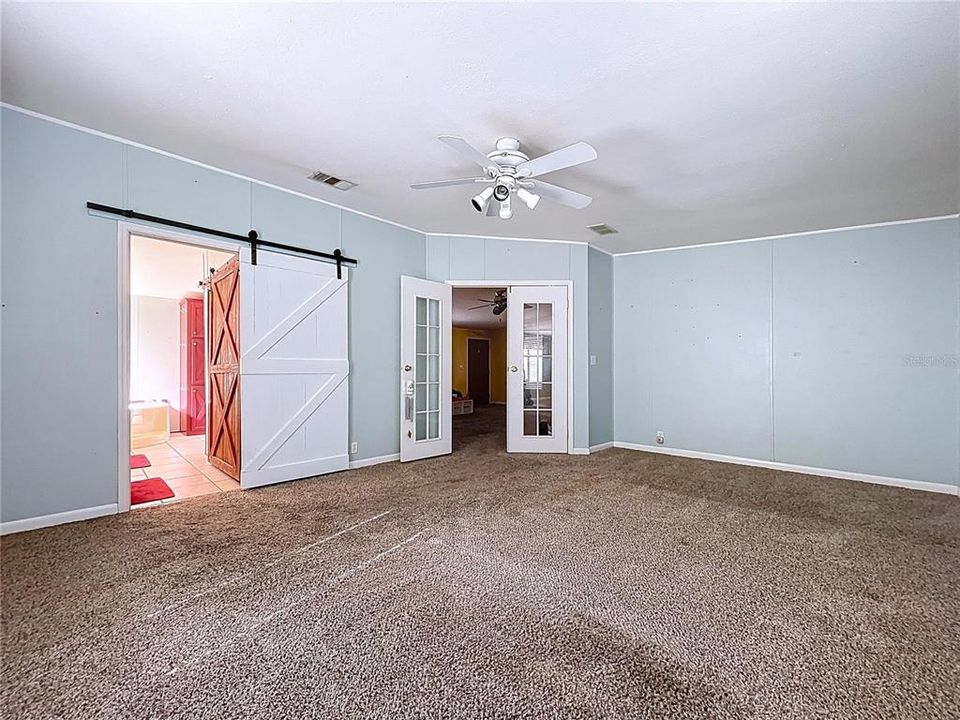 En Venta: $450,000 (4 camas, 2 baños, 2280 Pies cuadrados)