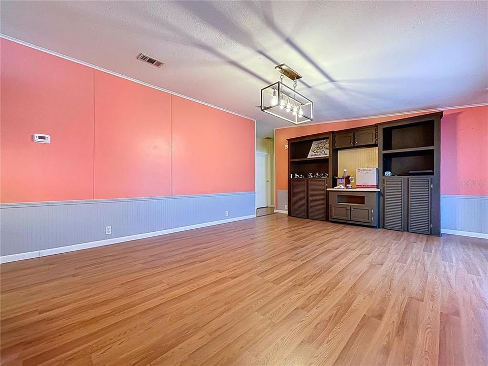 En Venta: $450,000 (4 camas, 2 baños, 2280 Pies cuadrados)