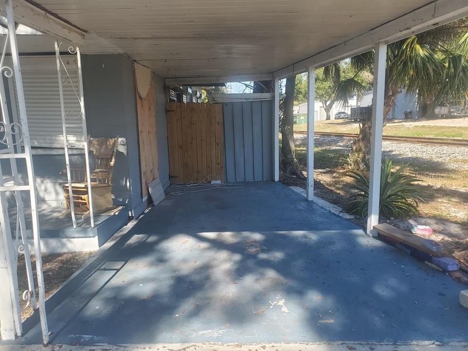 For Sale: $100,000 (2 beds, 1 baths, 756 Square Feet)