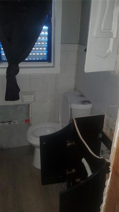 For Sale: $100,000 (2 beds, 1 baths, 756 Square Feet)