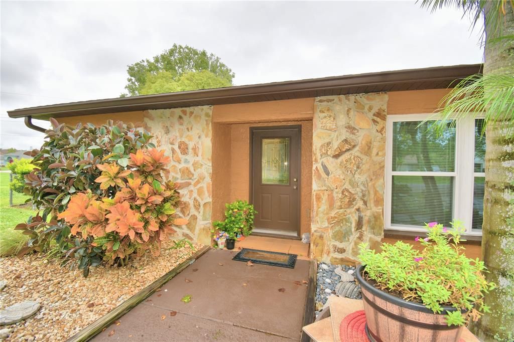 En Venta: $399,000 (3 camas, 2 baños, 1943 Pies cuadrados)