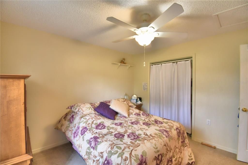 En Venta: $399,000 (3 camas, 2 baños, 1943 Pies cuadrados)