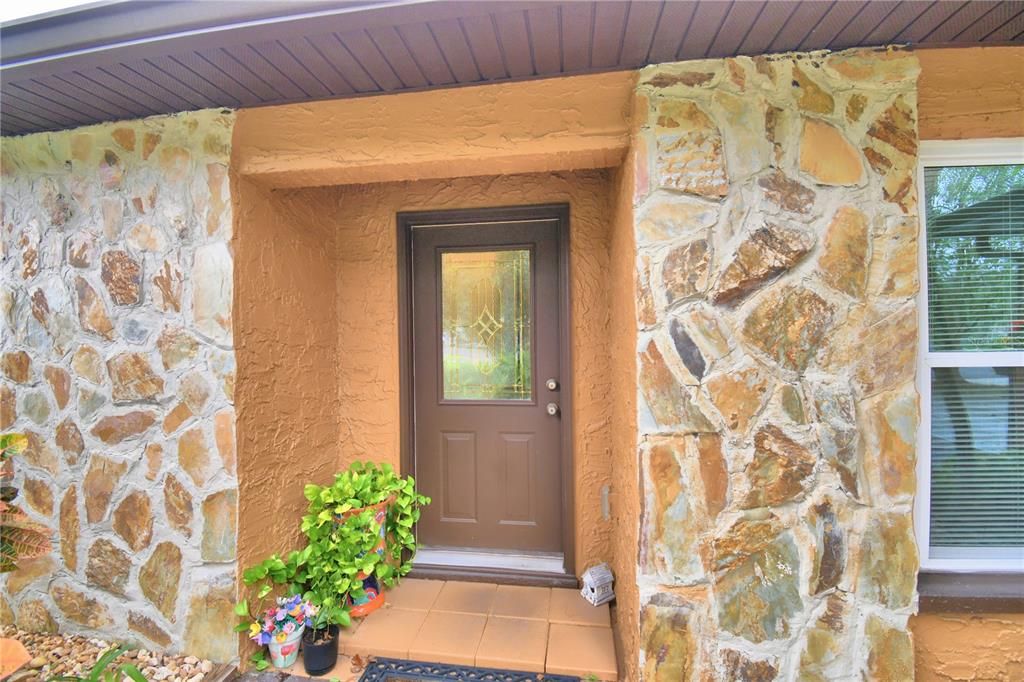 En Venta: $399,000 (3 camas, 2 baños, 1943 Pies cuadrados)