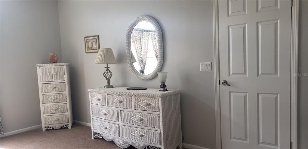 待售: $450,000 (3 贝兹, 2 浴室, 2034 平方英尺)