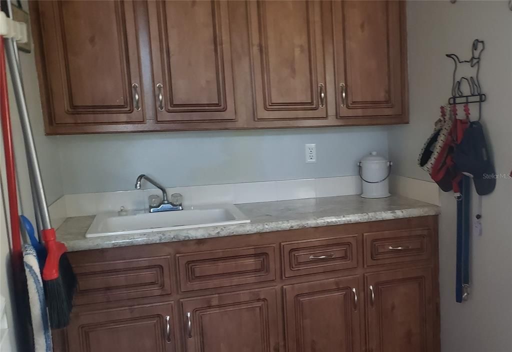 待售: $450,000 (3 贝兹, 2 浴室, 2034 平方英尺)