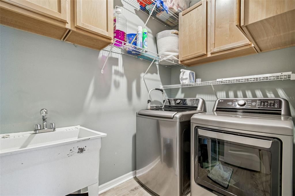 待售: $599,900 (4 贝兹, 3 浴室, 2206 平方英尺)