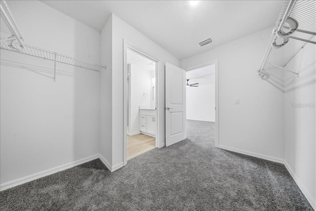 待售: $320,000 (3 贝兹, 2 浴室, 1600 平方英尺)