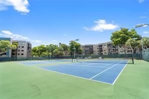 待售: $96,000 (1 贝兹, 1 浴室, 680 平方英尺)