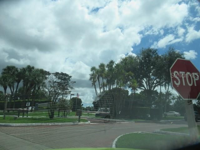 待售: $96,000 (1 贝兹, 1 浴室, 680 平方英尺)