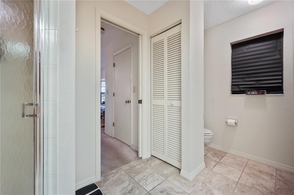 For Sale: $349,000 (3 beds, 2 baths, 1834 Square Feet)