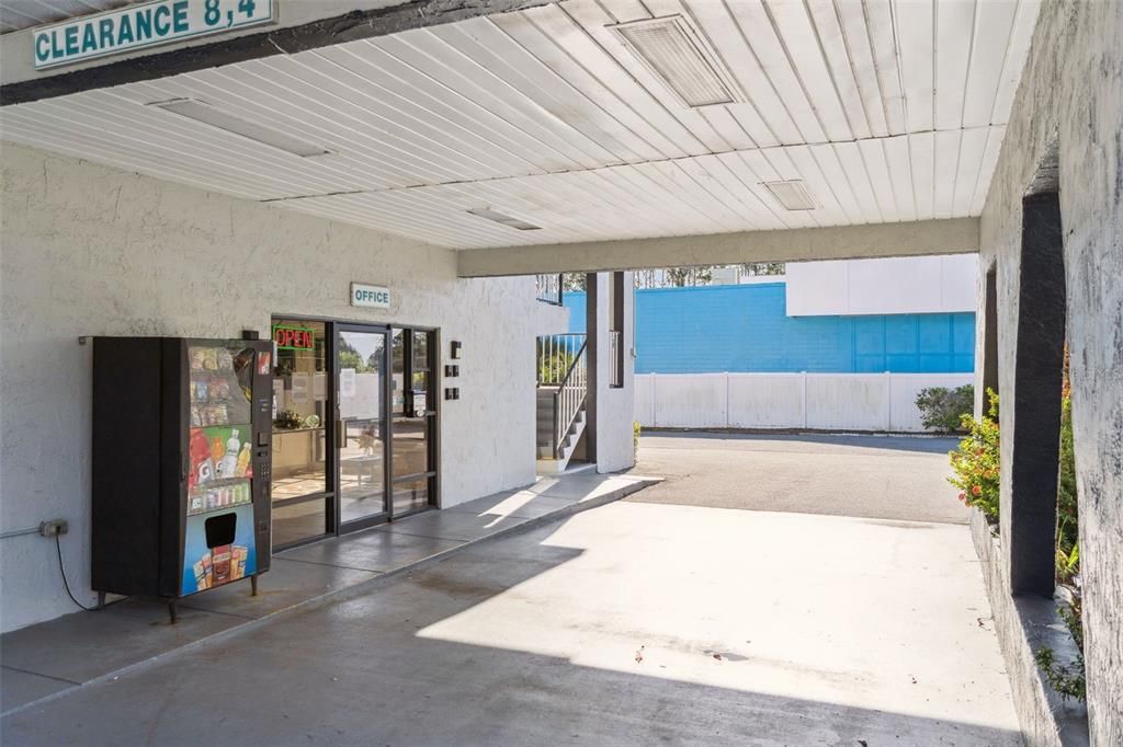 На продажу: $3,450,000 (0 спален, 0 ванн, 10200 Квадратных фут)