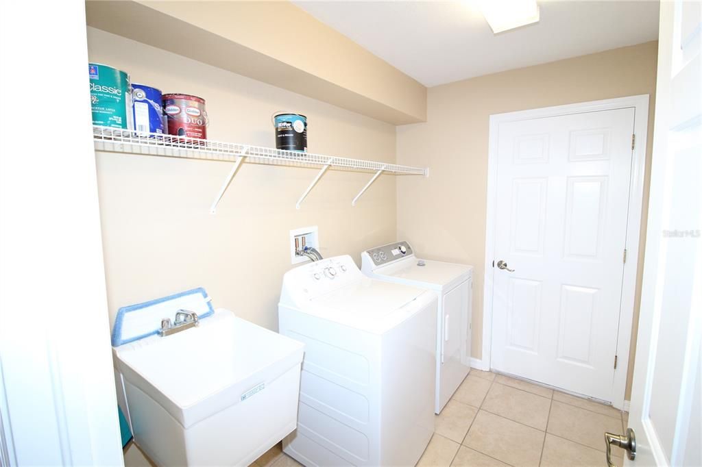 En Venta: $309,999 (3 camas, 2 baños, 1630 Pies cuadrados)