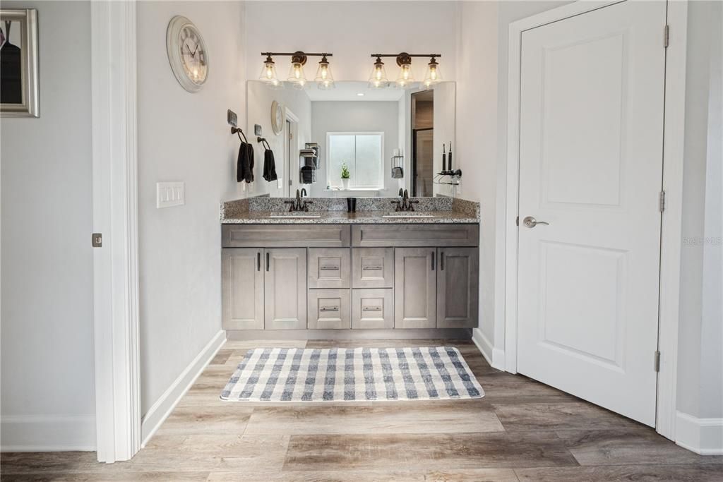 待售: $415,000 (3 贝兹, 2 浴室, 1616 平方英尺)