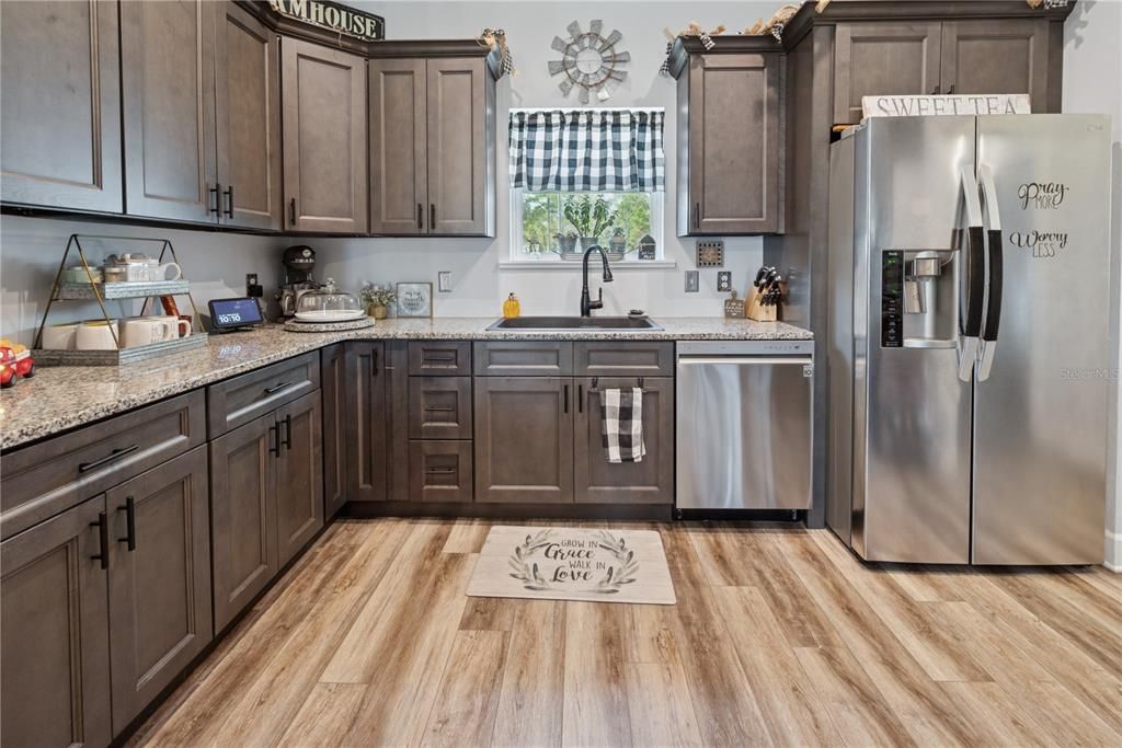 待售: $415,000 (3 贝兹, 2 浴室, 1616 平方英尺)