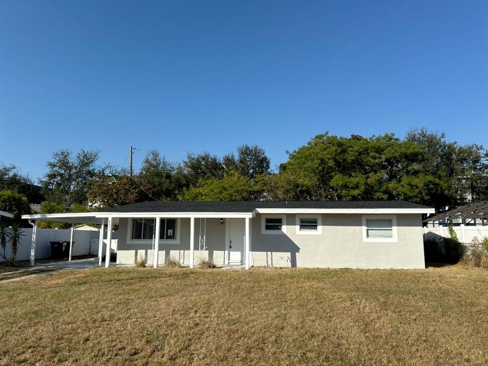 For Sale: $299,000 (3 beds, 2 baths, 1176 Square Feet)