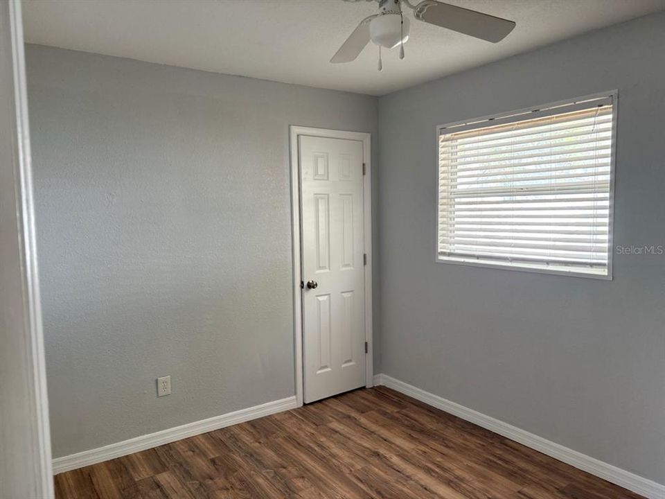 For Sale: $299,000 (3 beds, 2 baths, 1176 Square Feet)