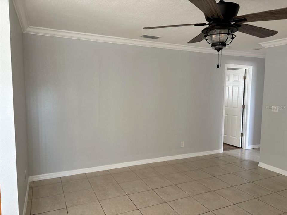 For Sale: $299,000 (3 beds, 2 baths, 1176 Square Feet)