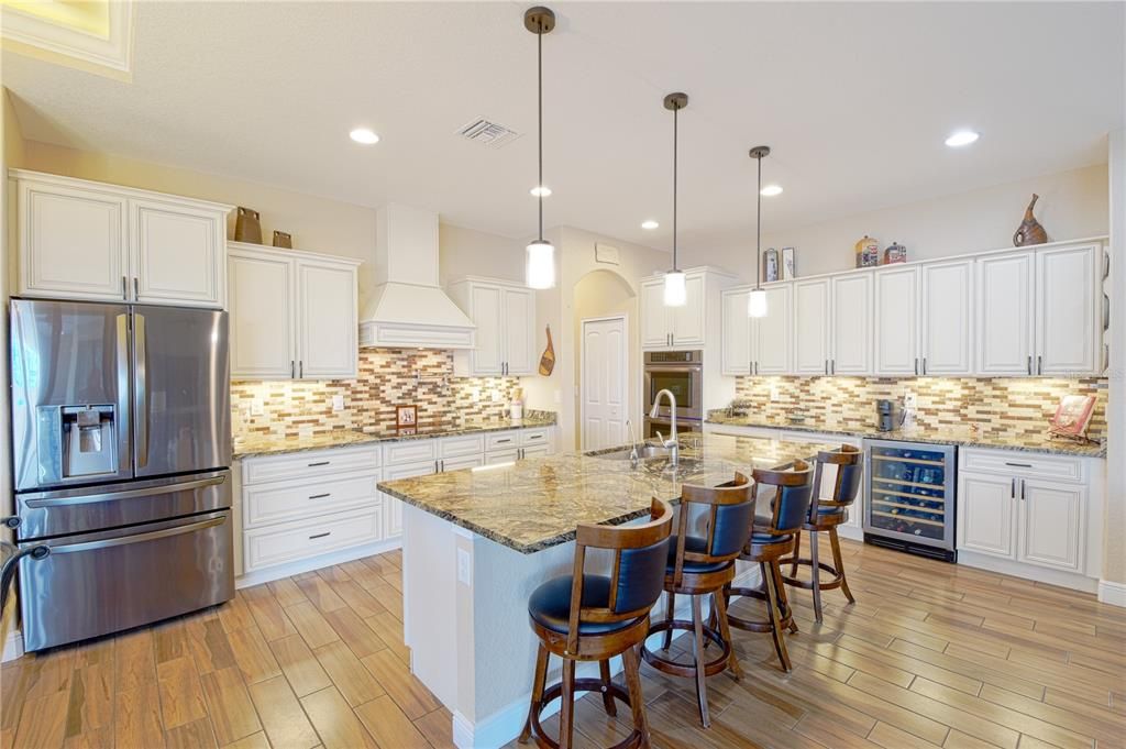 На продажу: $625,000 (3 спален, 3 ванн, 2478 Квадратных фут)