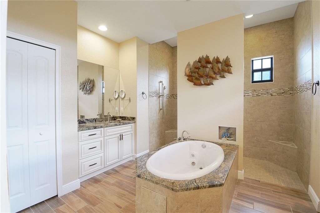 На продажу: $625,000 (3 спален, 3 ванн, 2478 Квадратных фут)