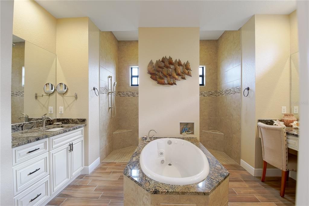 На продажу: $625,000 (3 спален, 3 ванн, 2478 Квадратных фут)