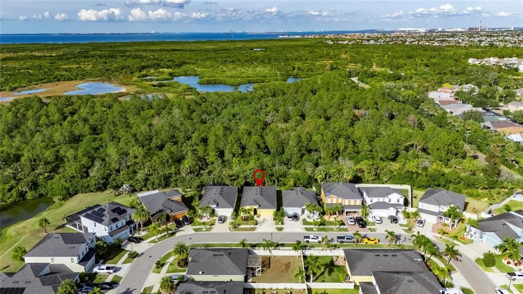 На продажу: $370,000 (4 спален, 2 ванн, 2043 Квадратных фут)