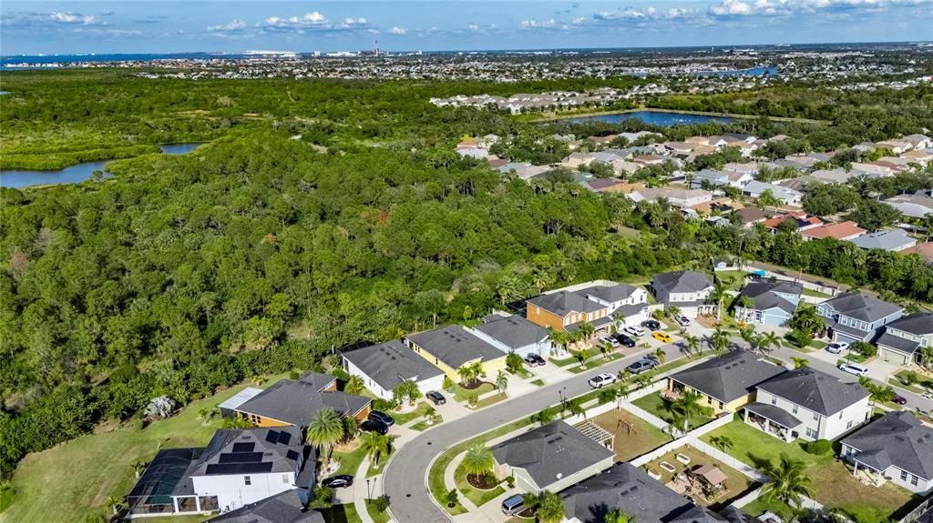 На продажу: $370,000 (4 спален, 2 ванн, 2043 Квадратных фут)