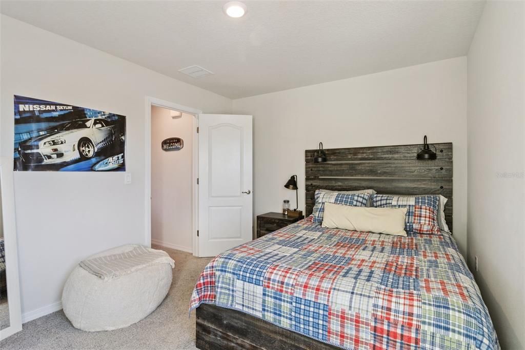 For Sale: $550,000 (4 beds, 3 baths, 2721 Square Feet)