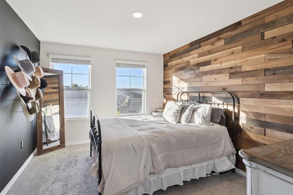 For Sale: $550,000 (4 beds, 3 baths, 2721 Square Feet)