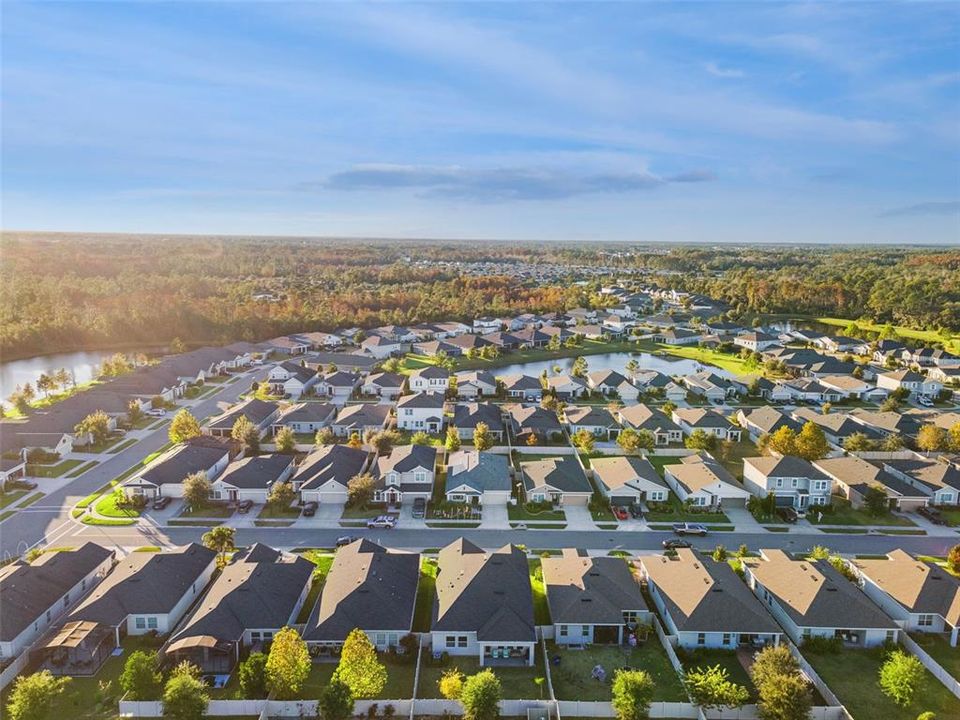 For Sale: $550,000 (4 beds, 3 baths, 2721 Square Feet)