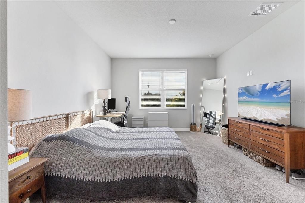 For Rent: $2,700 (2 beds, 2 baths, 1625 Square Feet)