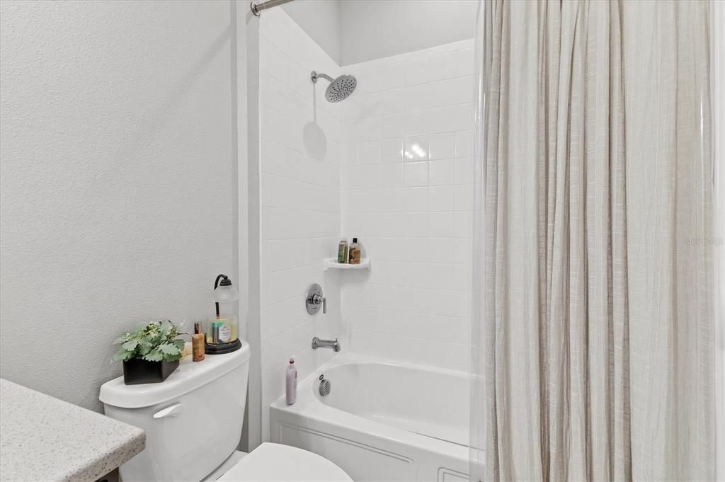 For Rent: $2,700 (2 beds, 2 baths, 1625 Square Feet)