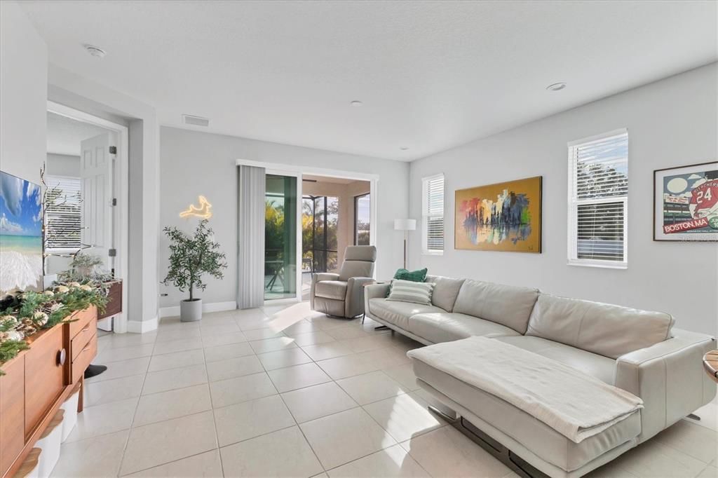 For Rent: $2,700 (2 beds, 2 baths, 1625 Square Feet)