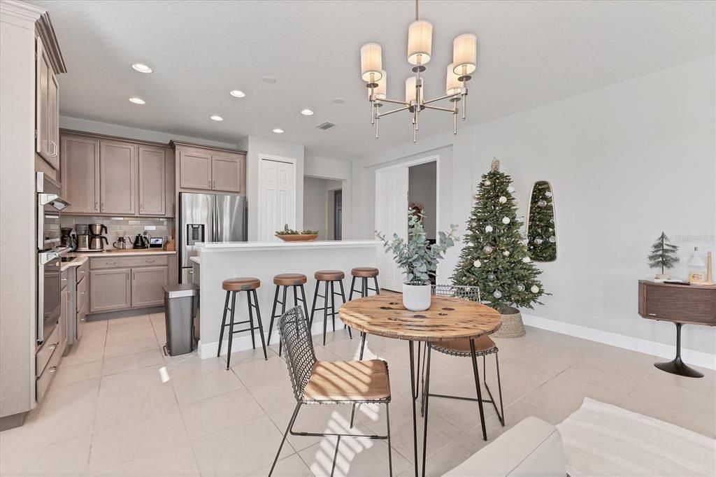 For Rent: $2,700 (2 beds, 2 baths, 1625 Square Feet)