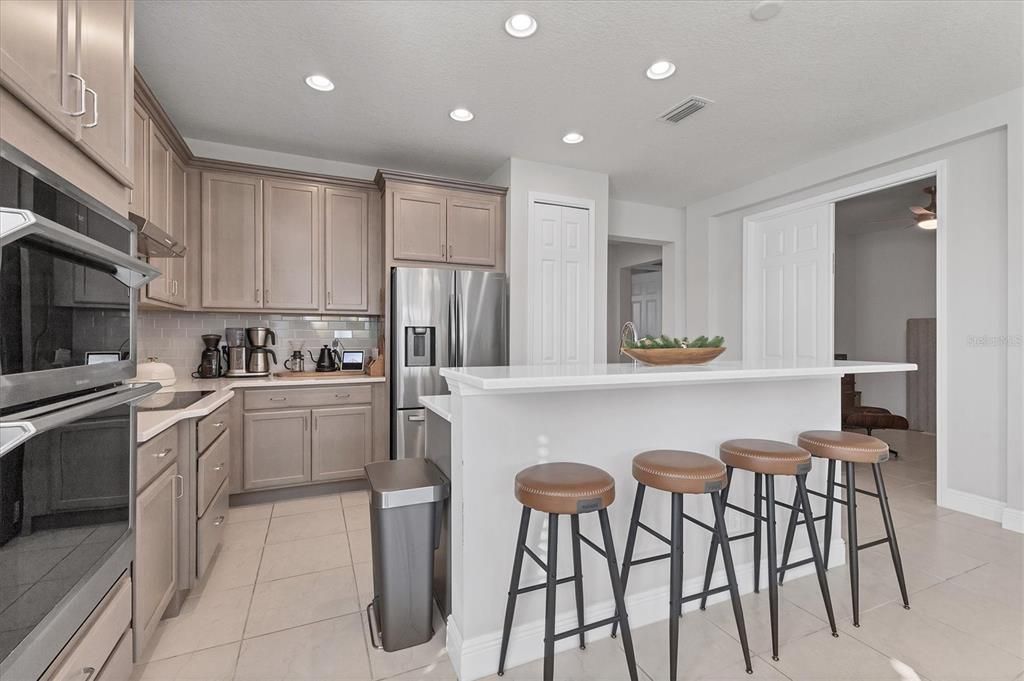 For Rent: $2,700 (2 beds, 2 baths, 1625 Square Feet)