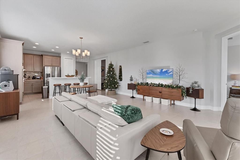 For Rent: $2,700 (2 beds, 2 baths, 1625 Square Feet)